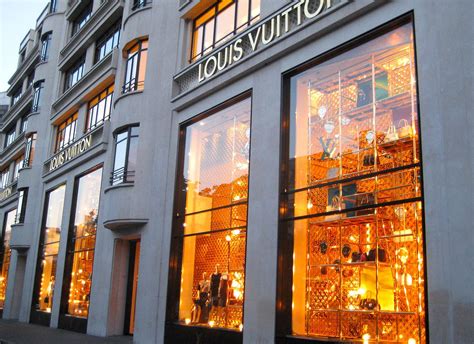 paris luxury tax free shopping.